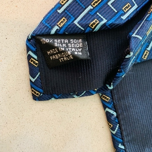 𝅺FENDI Silk Tie - Picture 16 of 16